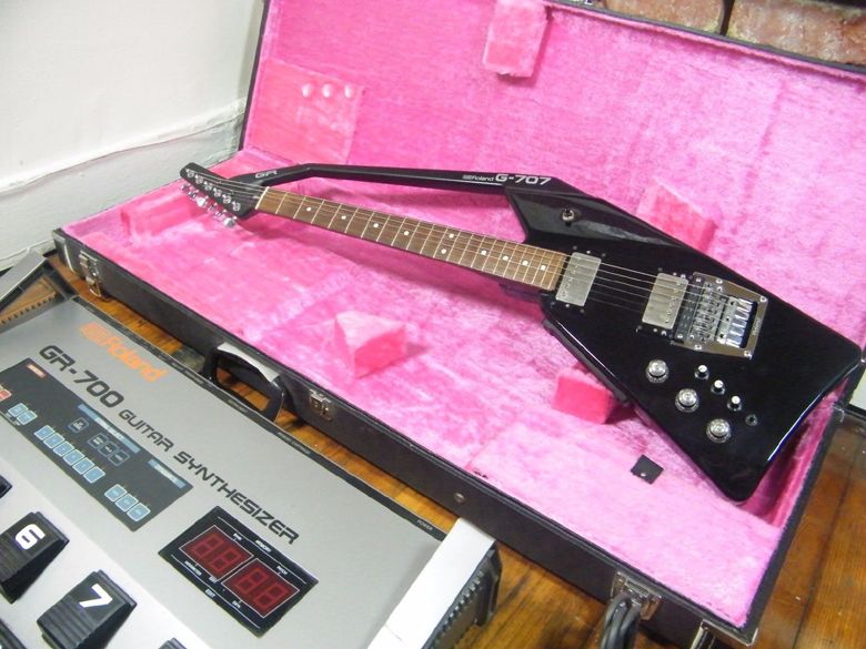 Guitar Blog 1984 Roland G700 Guitar Synth with LEFTHANDED GR707 Guitar Controller